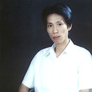 李伟