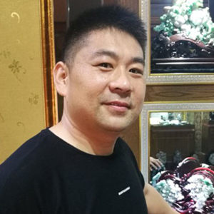 王磊