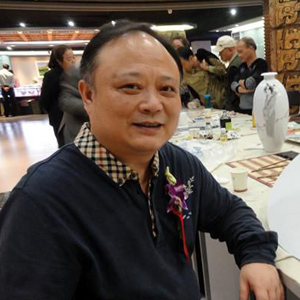 张中闻