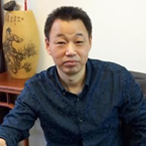 周国新