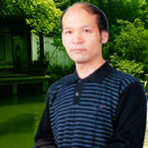 范初君