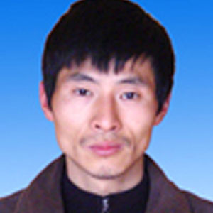 陆士新