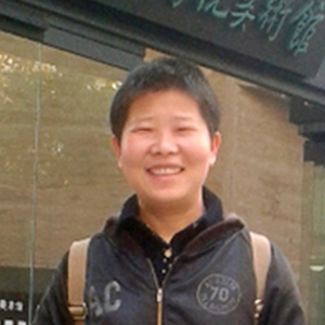 秦利君