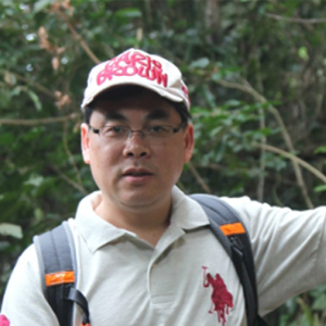郁百平