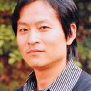 万镇华