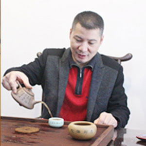 刘亚君