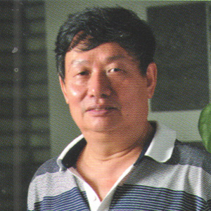 江依霖