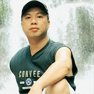 施东辉