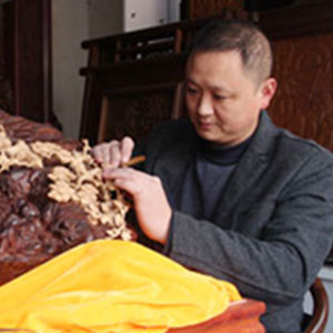 吴持群