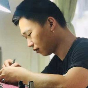 王炜