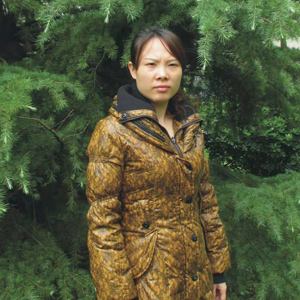 梁菲