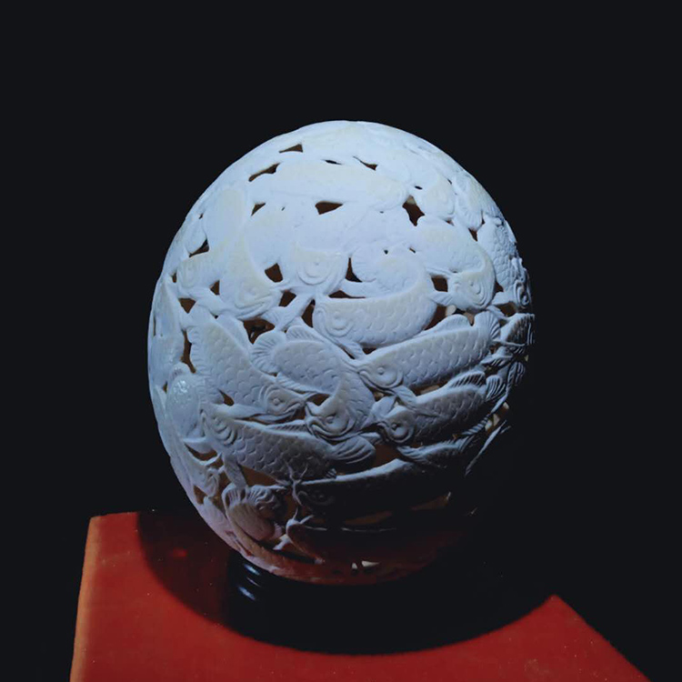 罗景龙《百龙鱼》