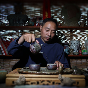 情系丝钧茶   爱驻荷韵杯