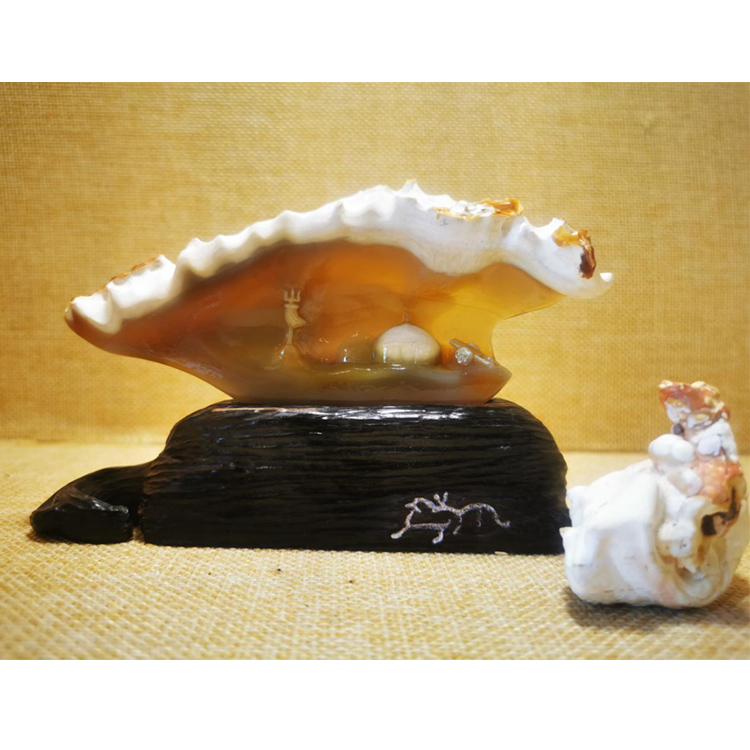 苗杰（海力布）《吉祥草原》