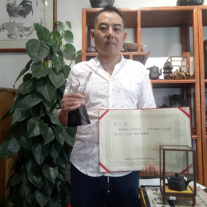 杨诚