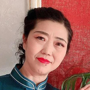 王玲