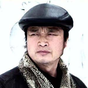 人物 | 黄克刚：刀钩蜡染，苗艺千年
